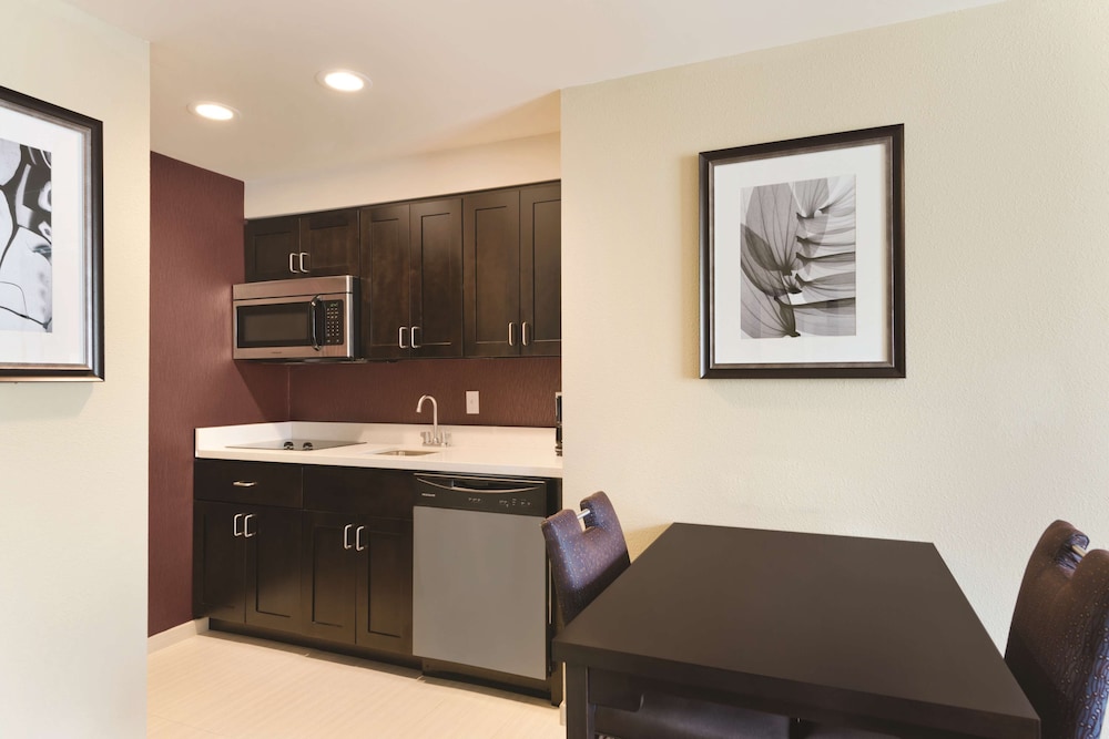 Homewood Suites by Hilton Mobile I 65 Airport Blvd AL - photo 9