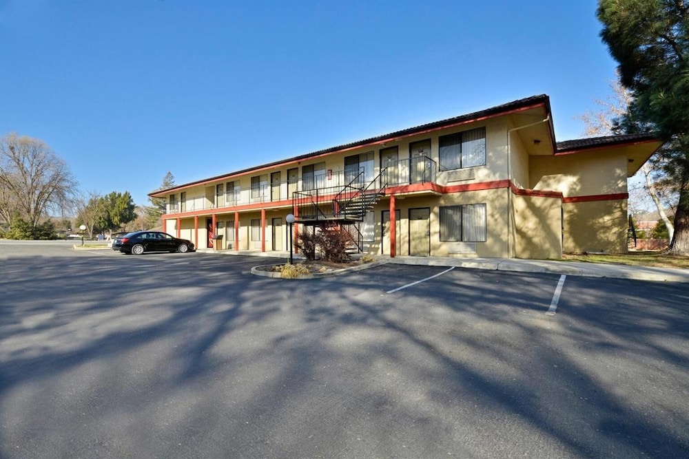 Atascadero Inn - photo 55