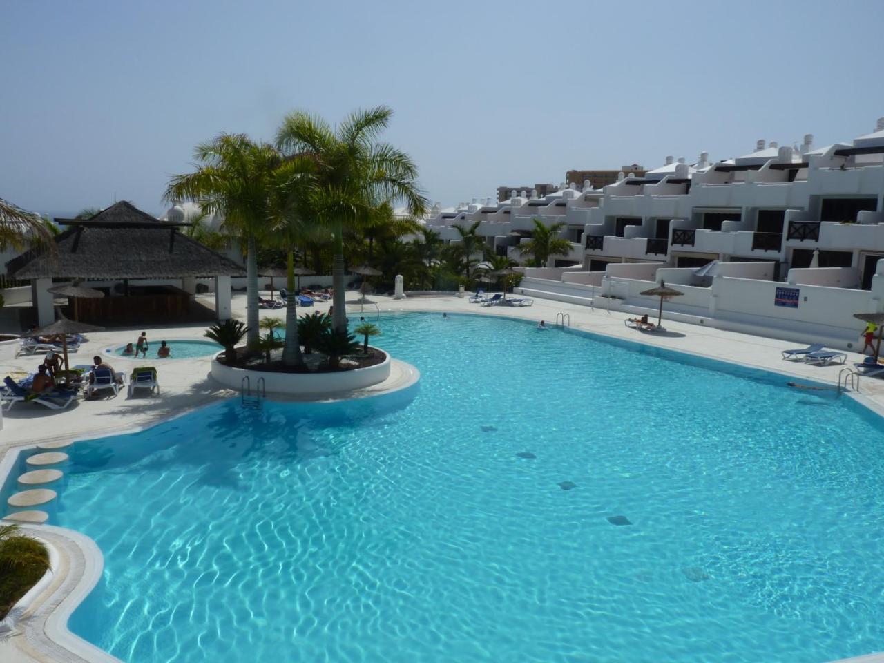 Adeje Paradise Apartments — 4-Star Luxury Hotel in Adeje, Spain