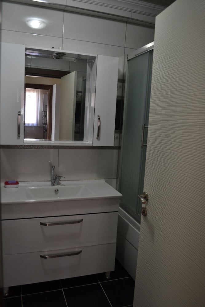 Almasa Suite Aparts — 4-Star Luxury Hotel in Termal, Turkey