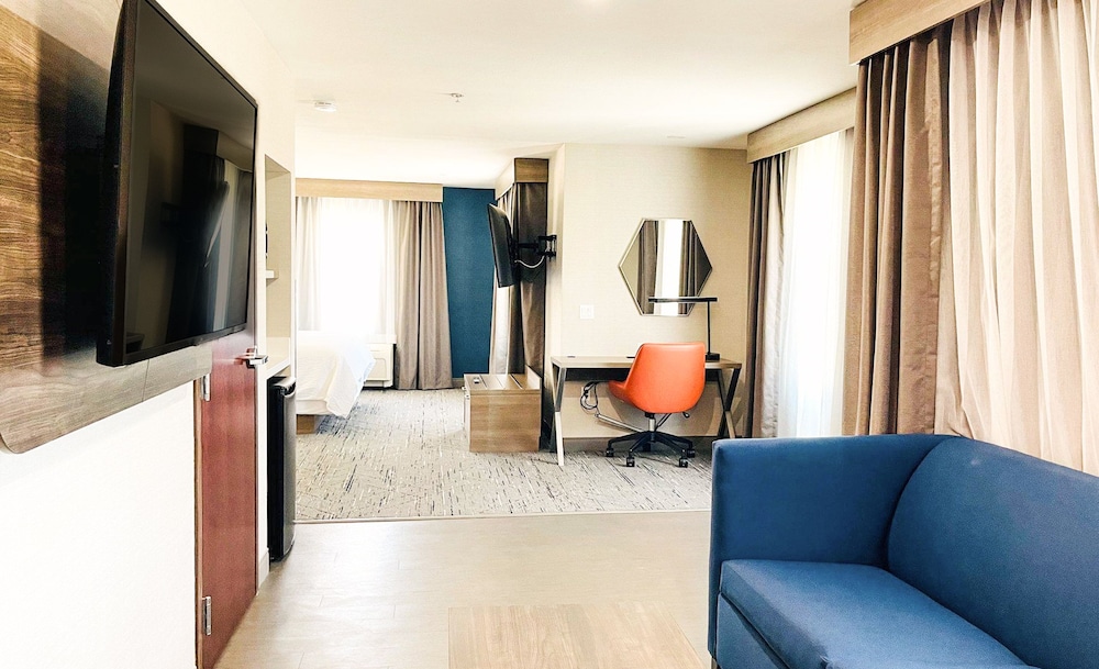 Holiday Inn Express & Suites Frazier Park by IHG - photo 22