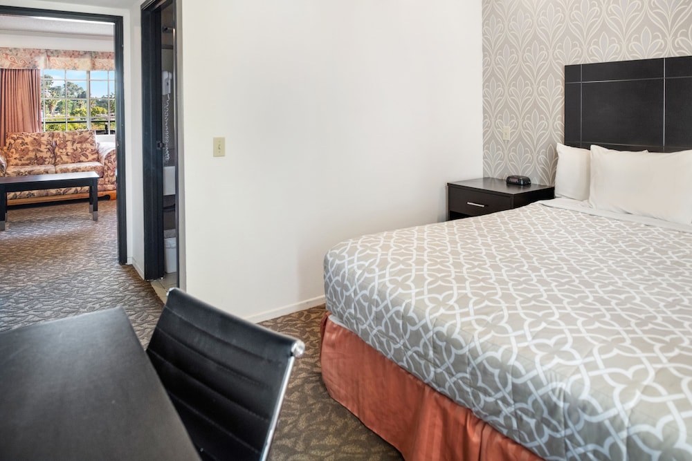 Glendale Hotel - photo 14