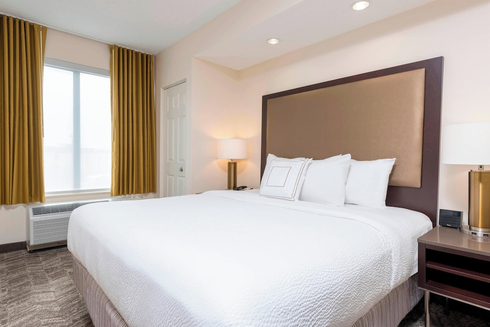 SpringHill Suites by Marriott Grand Rapids North - photo 11