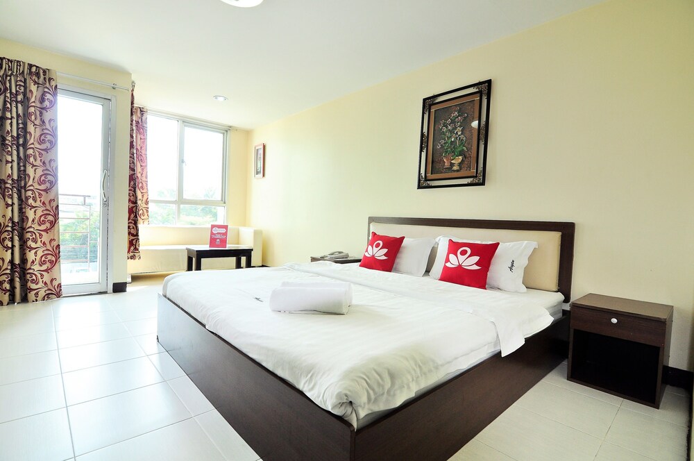 Aryan Suites - last minute hotel in Bangkok