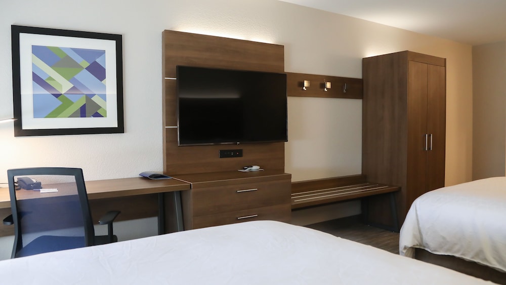 Holiday Inn Express & Suites Colorado Springs North by IHG - photo 26