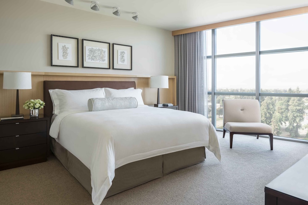 Four Seasons Hotel Silicon Valley at East Palo Alto - photo 14