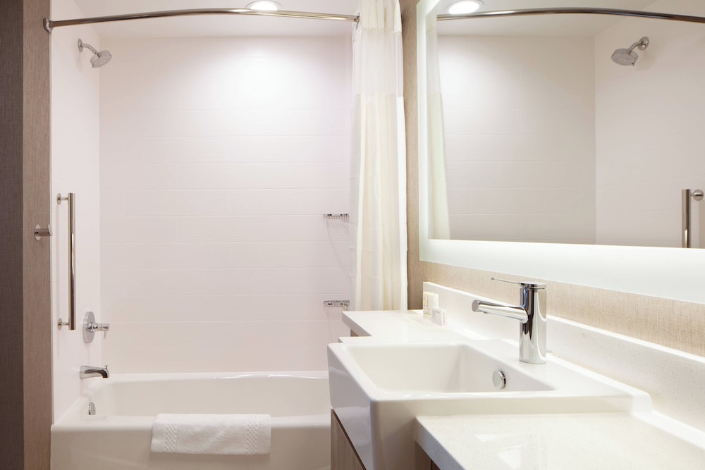 SpringHill Suites by Marriott Ames - photo 15