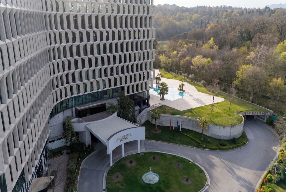 Mak Albania Hotel