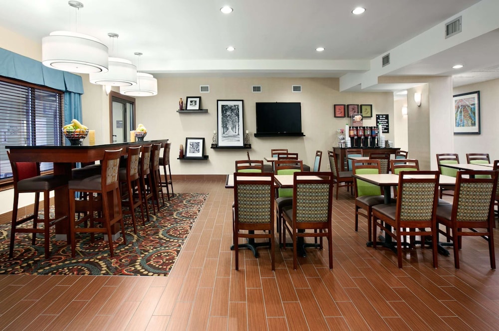 Hampton Inn Atlanta Stockbridge - photo 28
