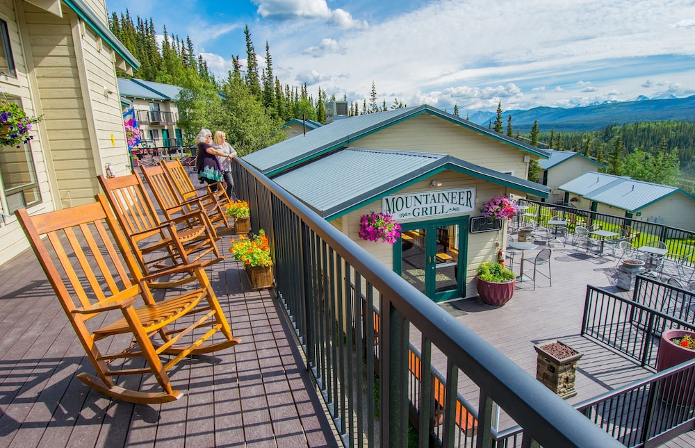 Denali Bluffs Hotel - photo 40