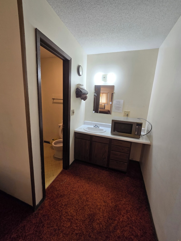 Oyo Sandman Inn - photo 68