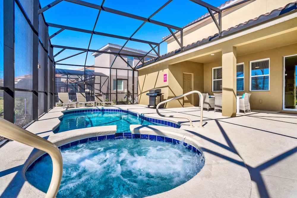 7663 Oakmoss Loop - last minute hotel in Davenport