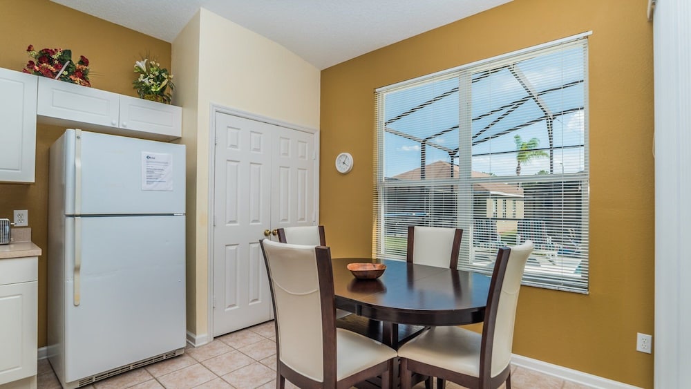 8147 fan Palm way - photo 32