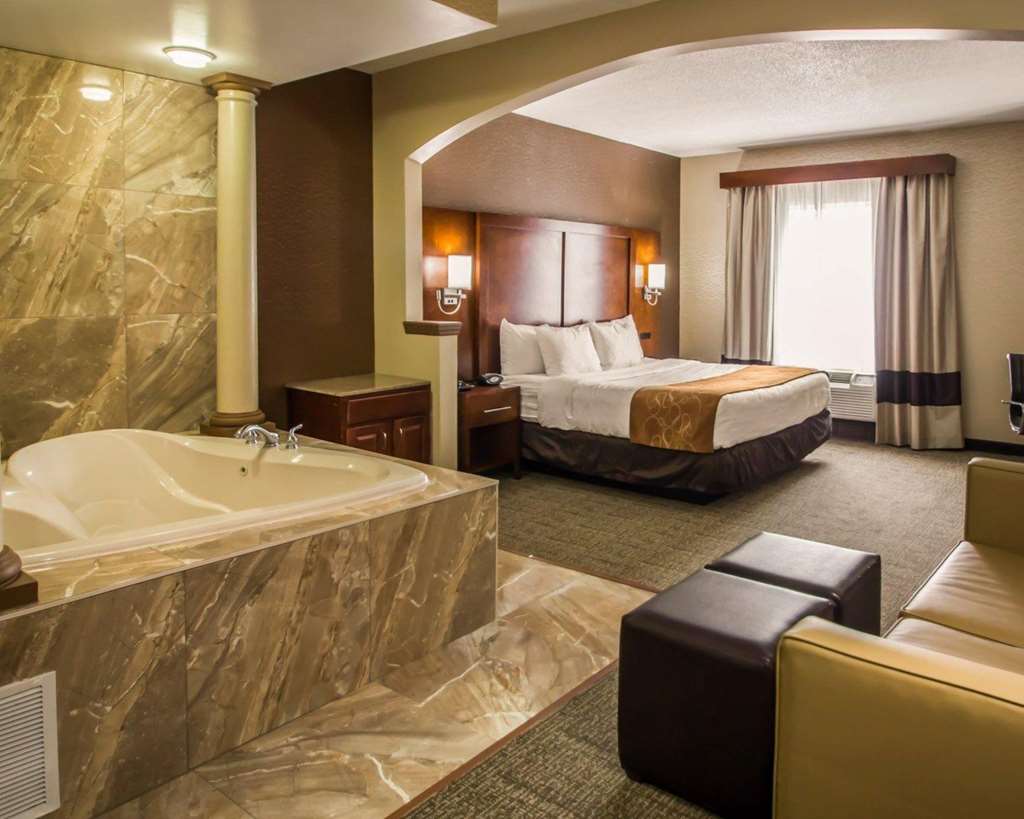 Quality Suites NYC Gateway - photo 21