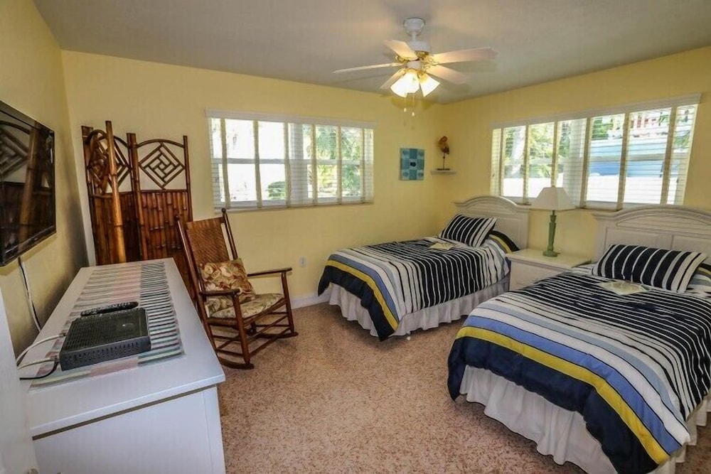 4870 Coquina Road - featured photo