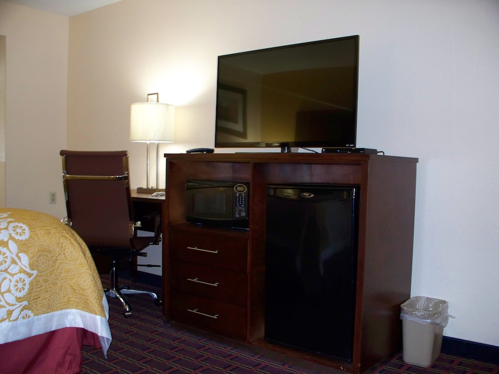 Bluegrass Inn - photo 17