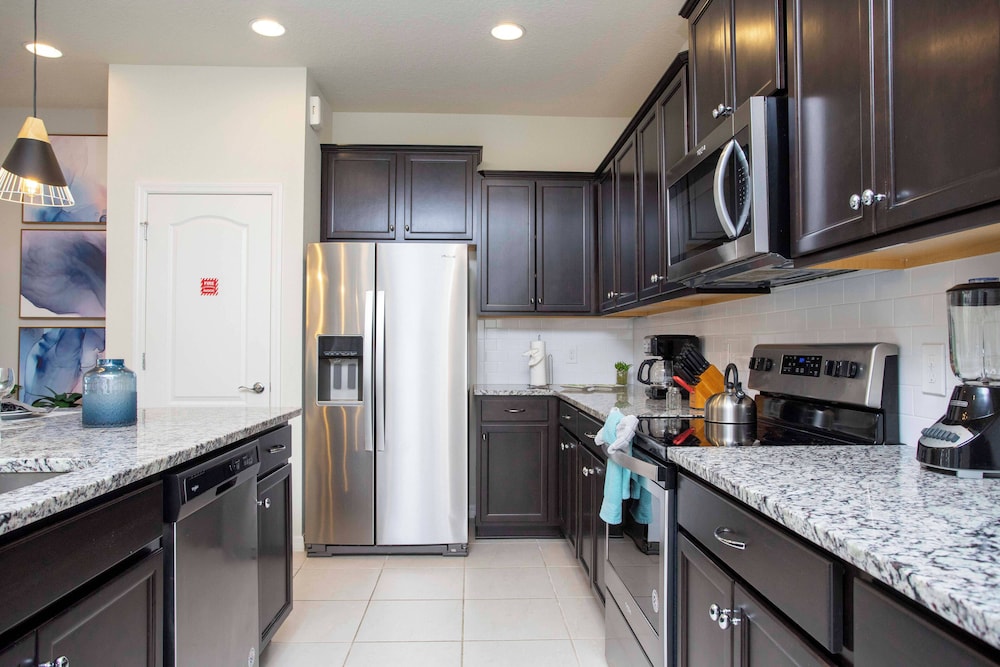 Gorgeous Themed Townhome at Windsor at Westside WW8915 - photo 11
