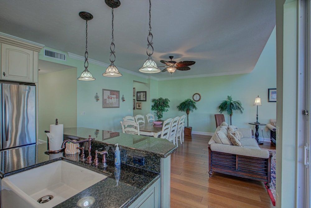 Anna Maria Island Beach Palace - photo 35
