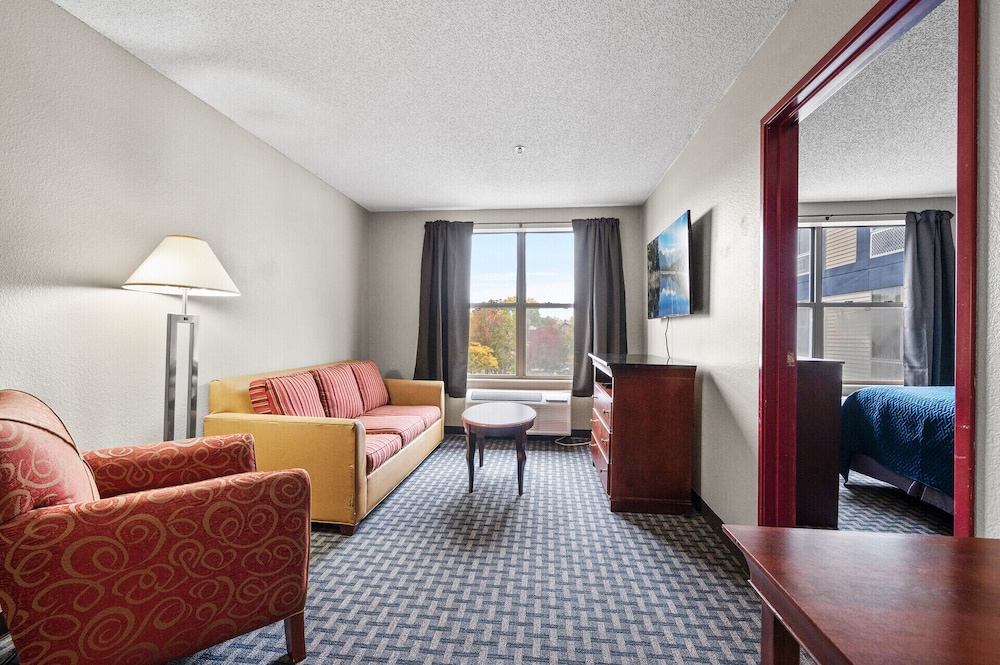 TownSquare Place - photo 18
