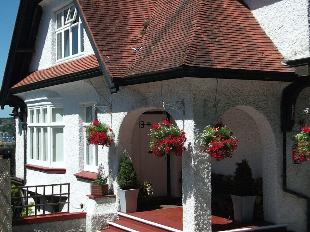 The Red House — 4-Star Luxury Hotel in Falmouth, United Kingdom