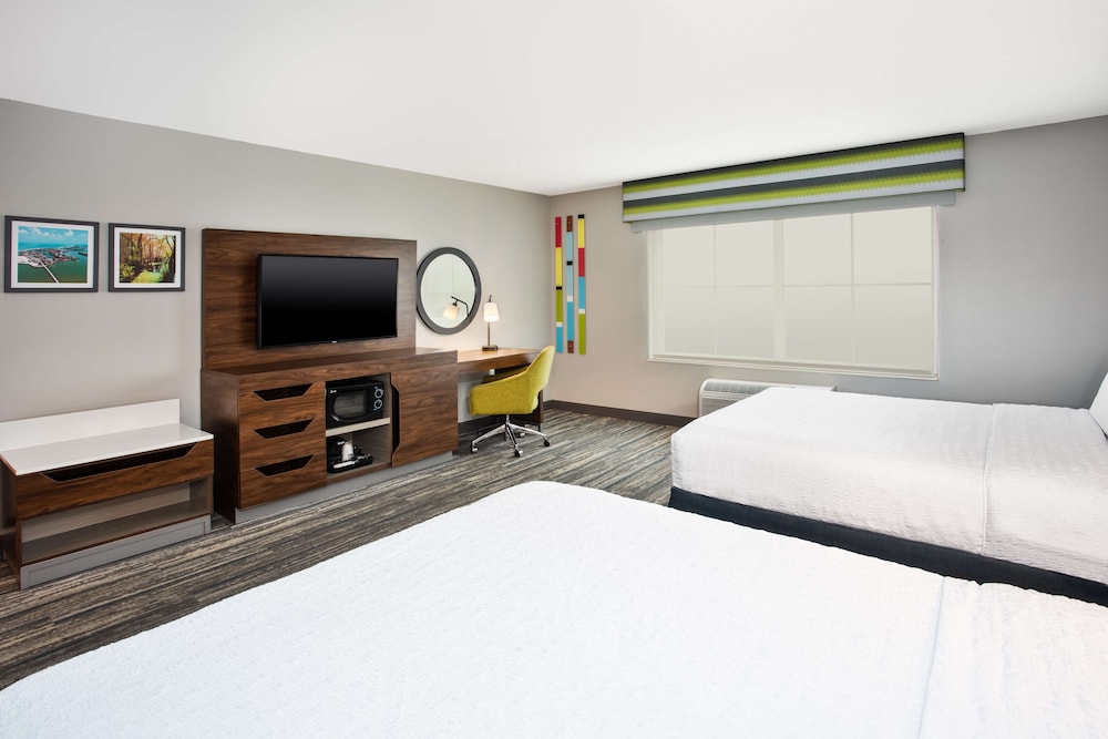 Hampton Inn & Suites Cape Coral Fort Myers Area FL - photo 13