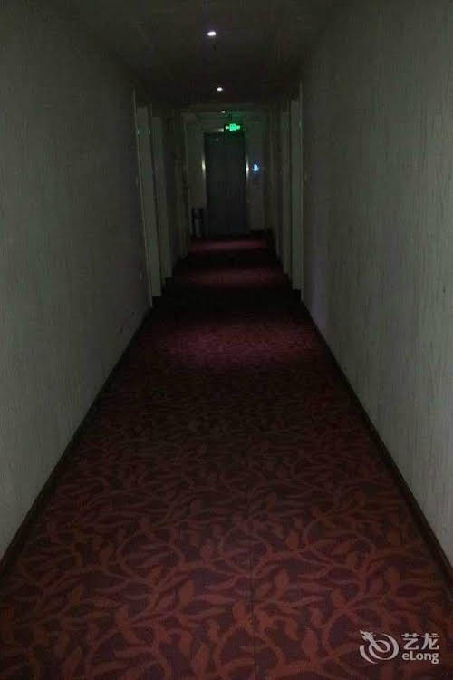 988 Business Hotel — hotel in Xinxiang