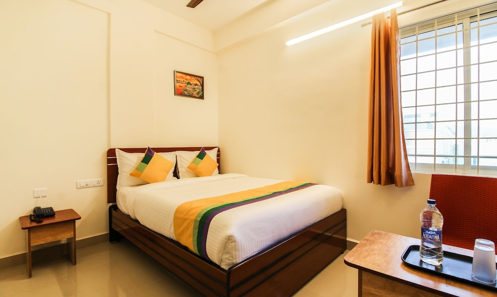 Itsy Hotels Riyas Grand in Tirupati, India