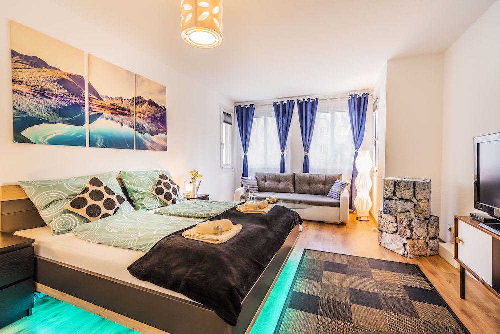 10Min Downtown 3 rooms Parking Metro100m — 4-Star Luxury Hotel in Vienna, Austria