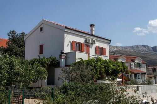 Holiday house with a parking space Mravince Split 19827 — 4-Star Luxury Hotel in Solin, Croatia