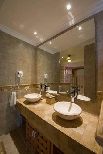 Cheerful Beach front 3 bedrooms houseLongo — Isla Mujeres — photo 4