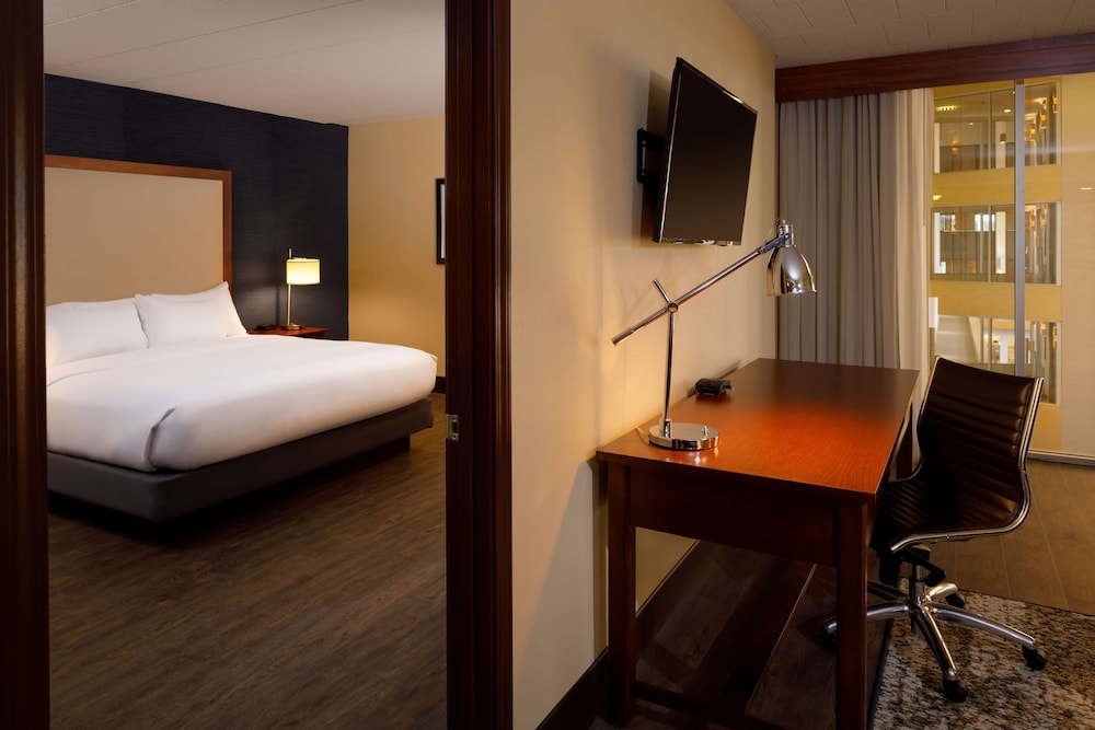 DoubleTree by Hilton Pittsburgh Cranberry - photo 50