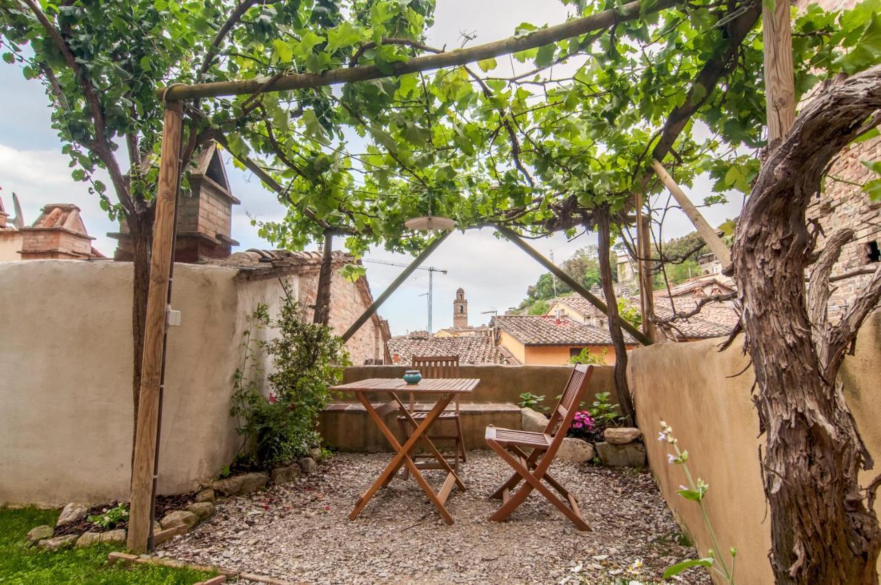 La Casa Dei Pellari — 4-Star Luxury Hotel in Perugia, Italy