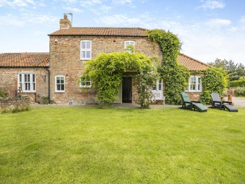 The Barn Uk47152 - carbon neutral hotel in Burgh Le Marsh
