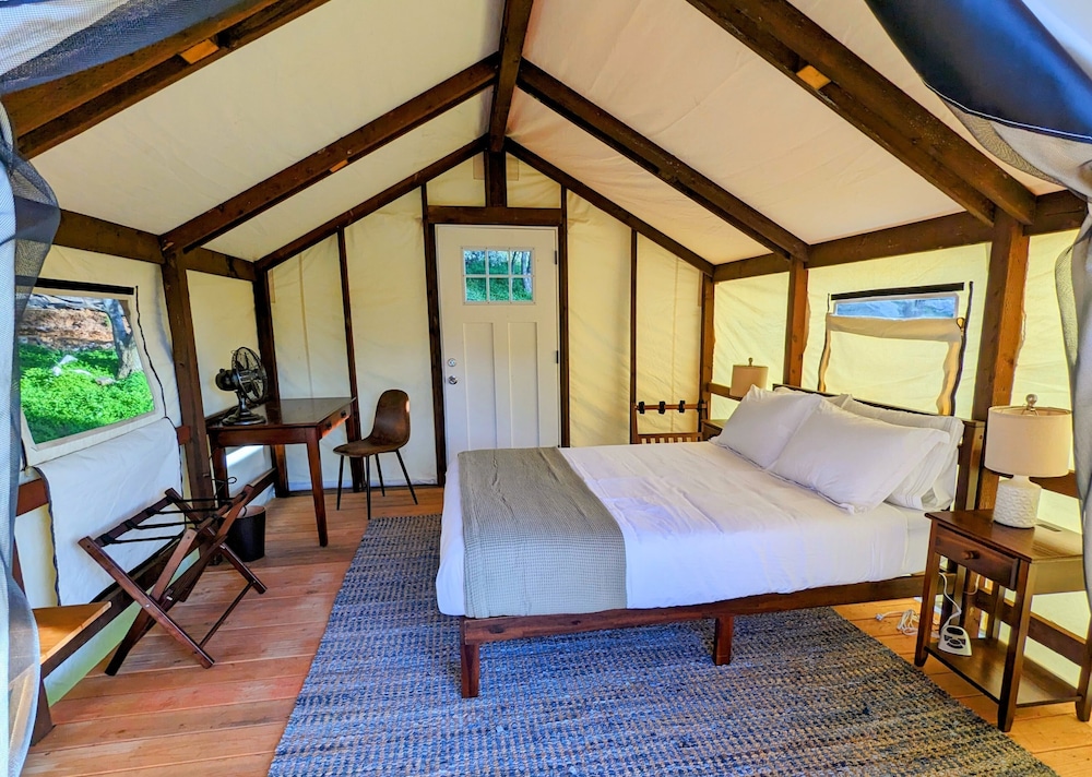 Wildhaven Yosemite Glamping - photo 10