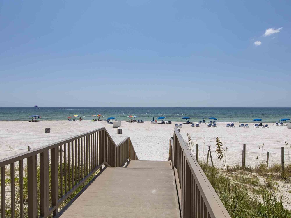 Boardwalk Resort 511 799986 - photo 17