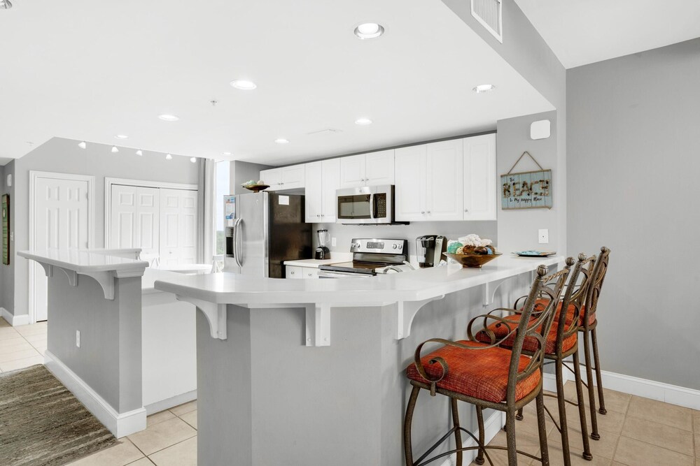 Majestic Beach Towers 2 909 - photo 4