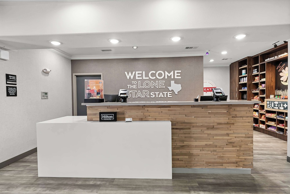 Hampton Inn Seguin - photo 7