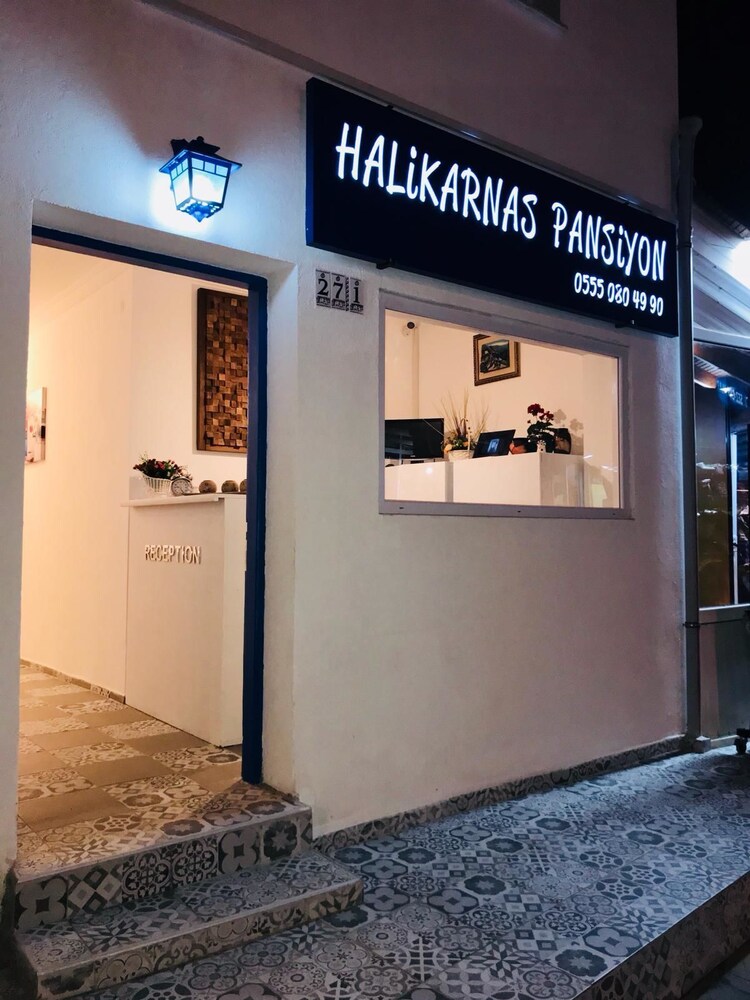 Halikarnas Pansiyon - carbon neutral hotel in Bodrum