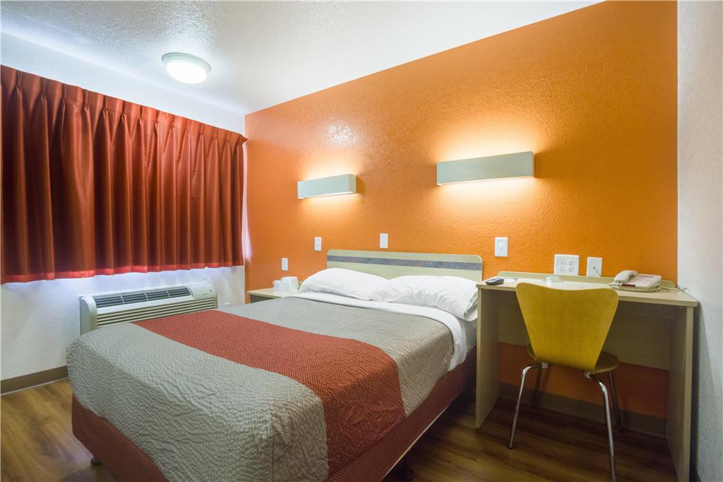 Motel 6 Lakewood CO - photo 11