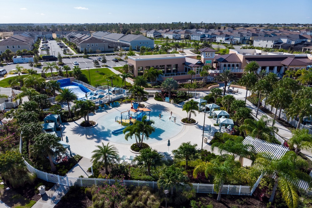 Solara Resort Luxury 9 Bedroom Homes - photo 171