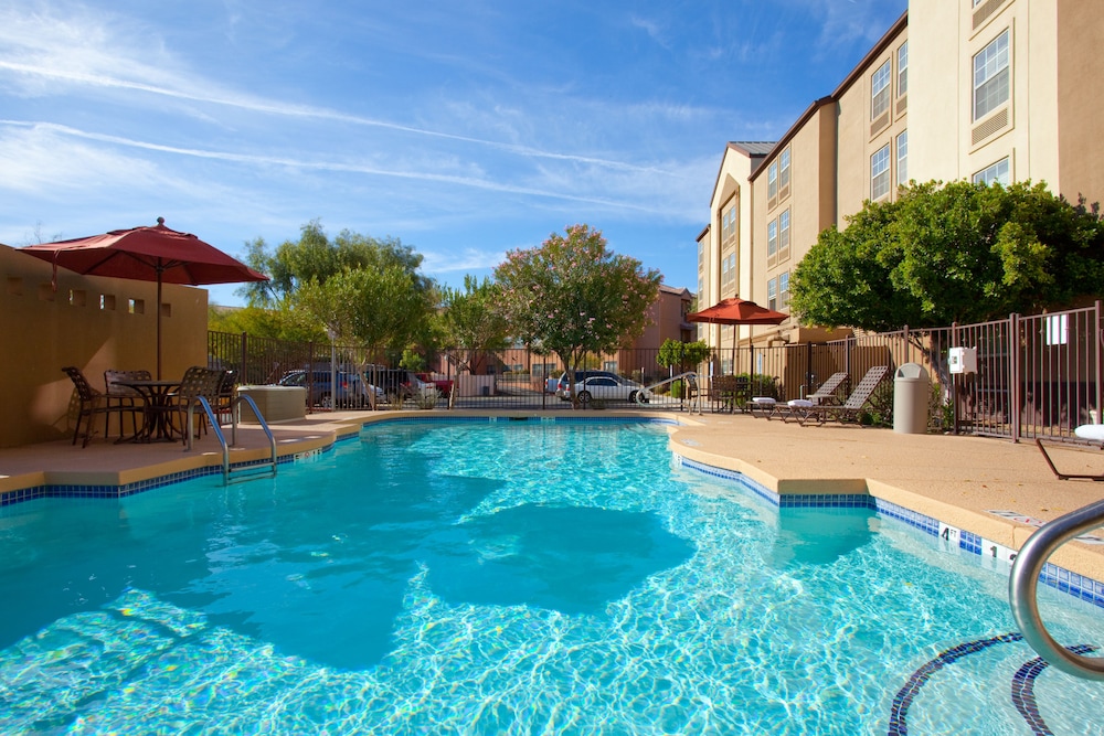 Holiday Inn Express Hotel & Suites Phoenix Airport by IHG - photo 21