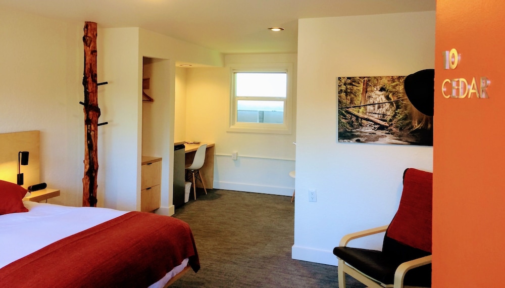 Heliotrope Hotel - photo 7
