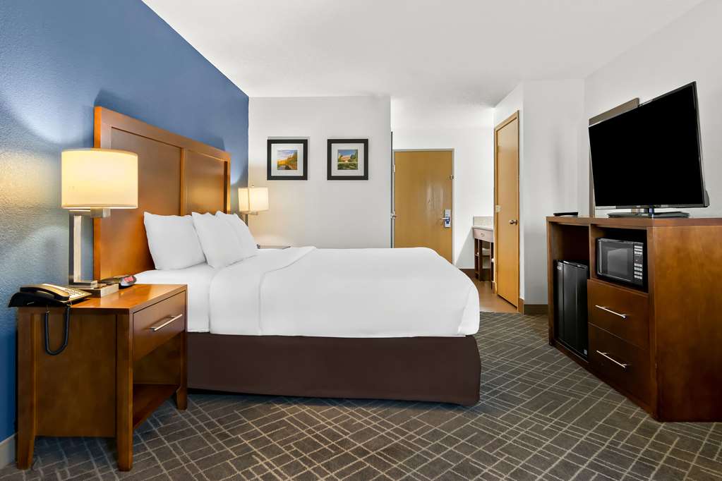 Comfort Inn Joliet West I 80 - photo 12