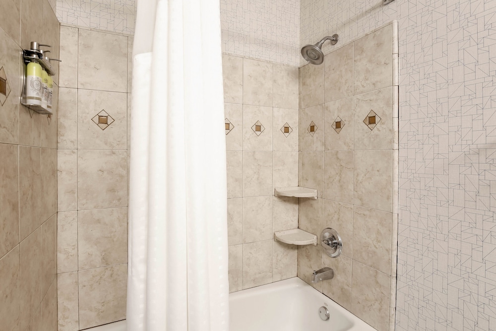 Holiday Inn Express Lancaster by IHG - photo 19