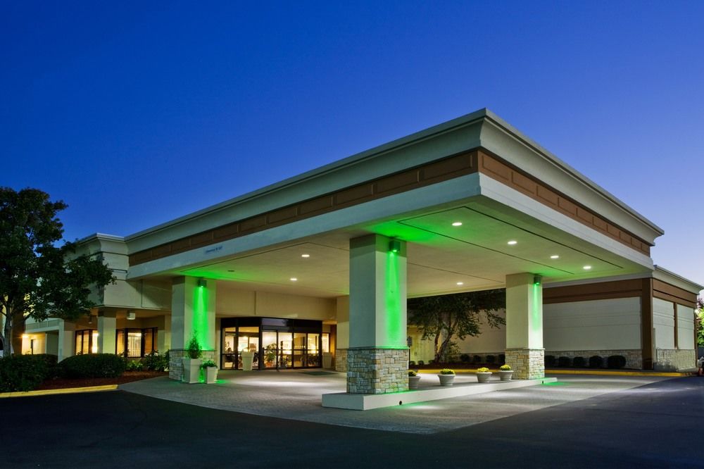 Holiday Inn Columbus North I 185 in Columbus, United States