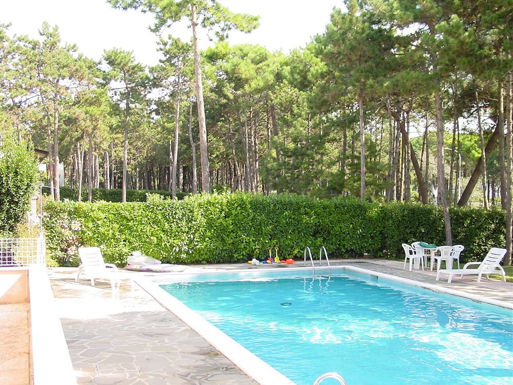 Lignano Exclusive With Pool — 4-Star Luxury Hotel in Lignano Sabbiadoro, Italy