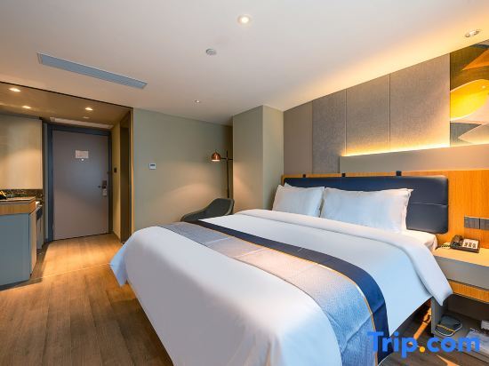 Jinzijing Hotel in Yunfu, People's Republic of China