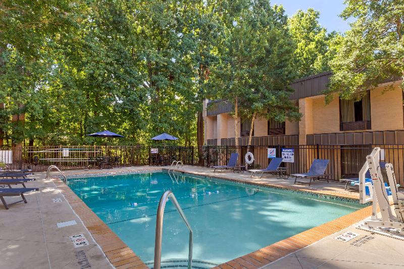 Best Western Plus Cary Inn NC State - photo 45