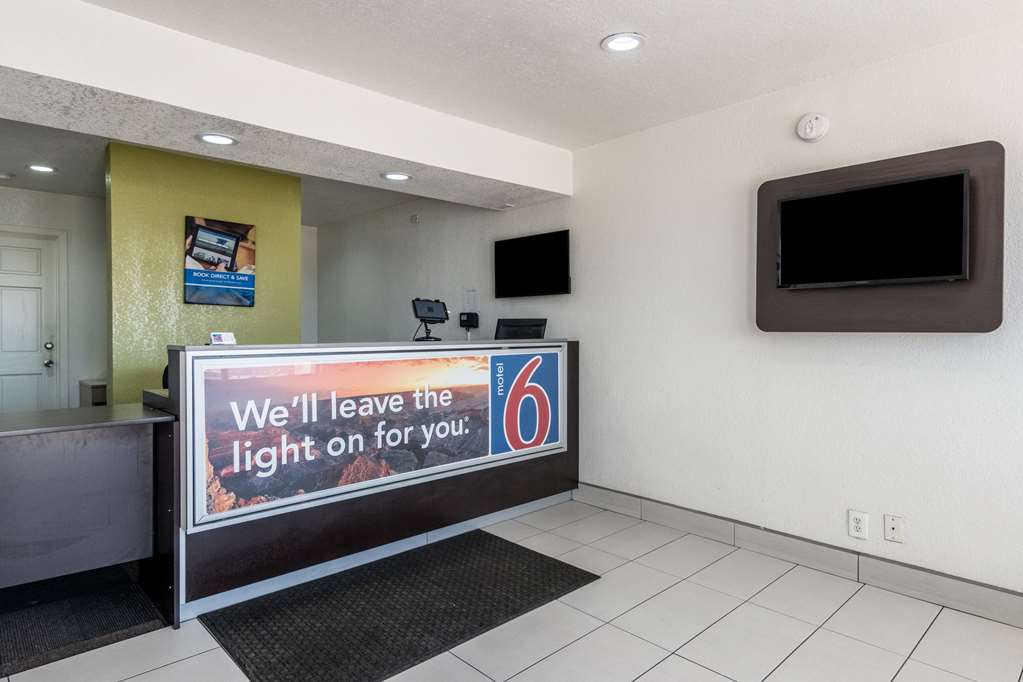 Motel 6 Fort Worth TX North - photo 21