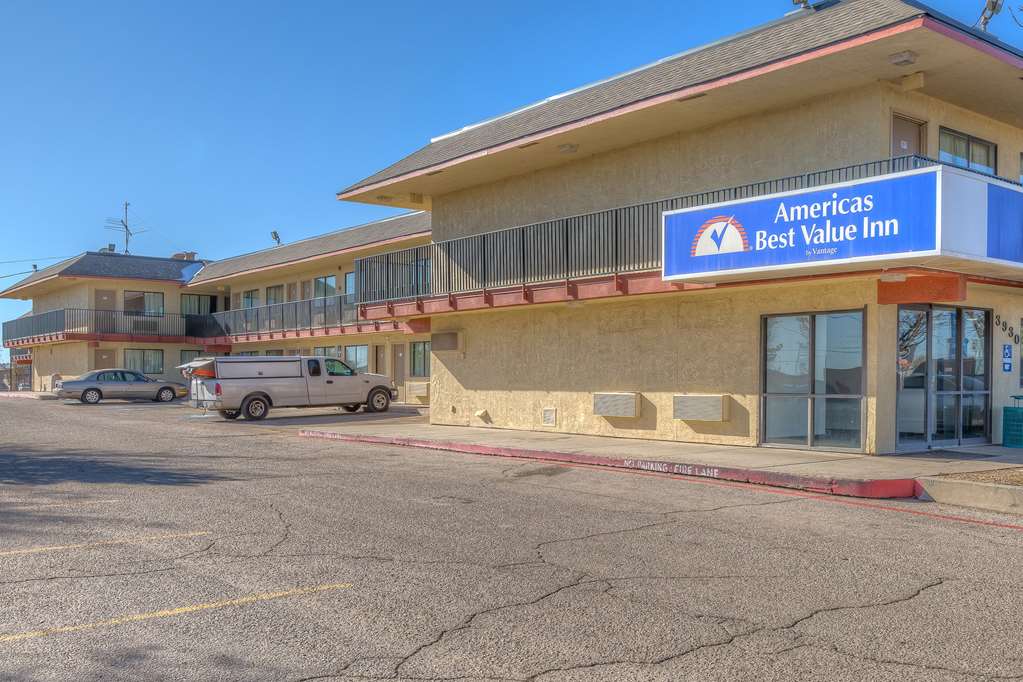 Americas Best Value Inn Amarillo Airport - photo 2